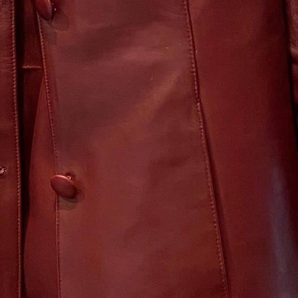 Vintage Leather Jacket - Picture 2 of 7